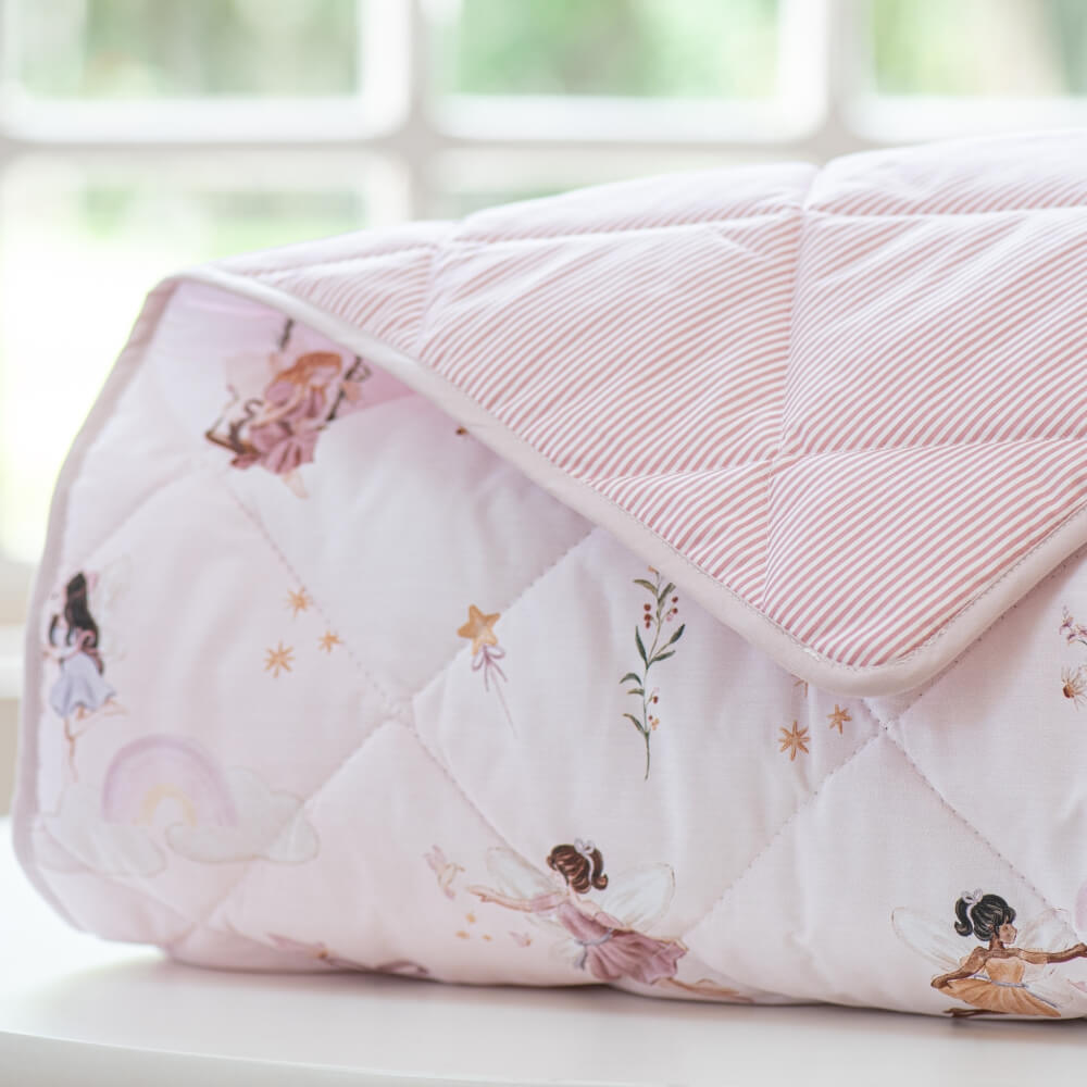 Colcha matelassê infantil percal 200 fios Fadas estampada - Imagem 2