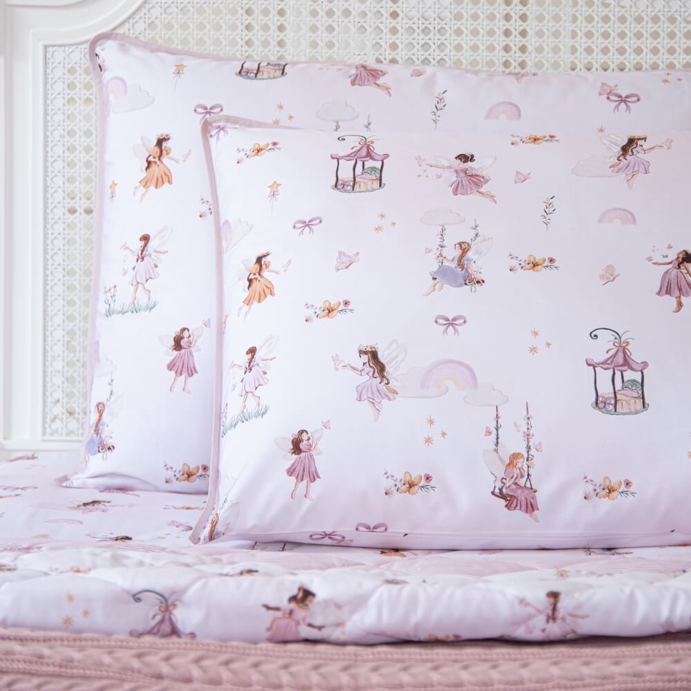 Fronha avulsa infantil percal 200 fios Fadas estampada - Imagem 1